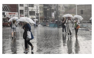 AKOM, İstanbul için saat verip uyardı: Sağanak yağış geliyor.