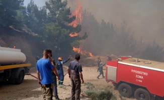Yunan adalarında kıyamet yangını: Turistler tahliye edildi