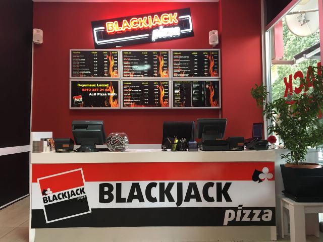 Blackjack Pizza Göktürk ile Pizza Deneyiminiz Farklı Bir Boyuta Taşınsın